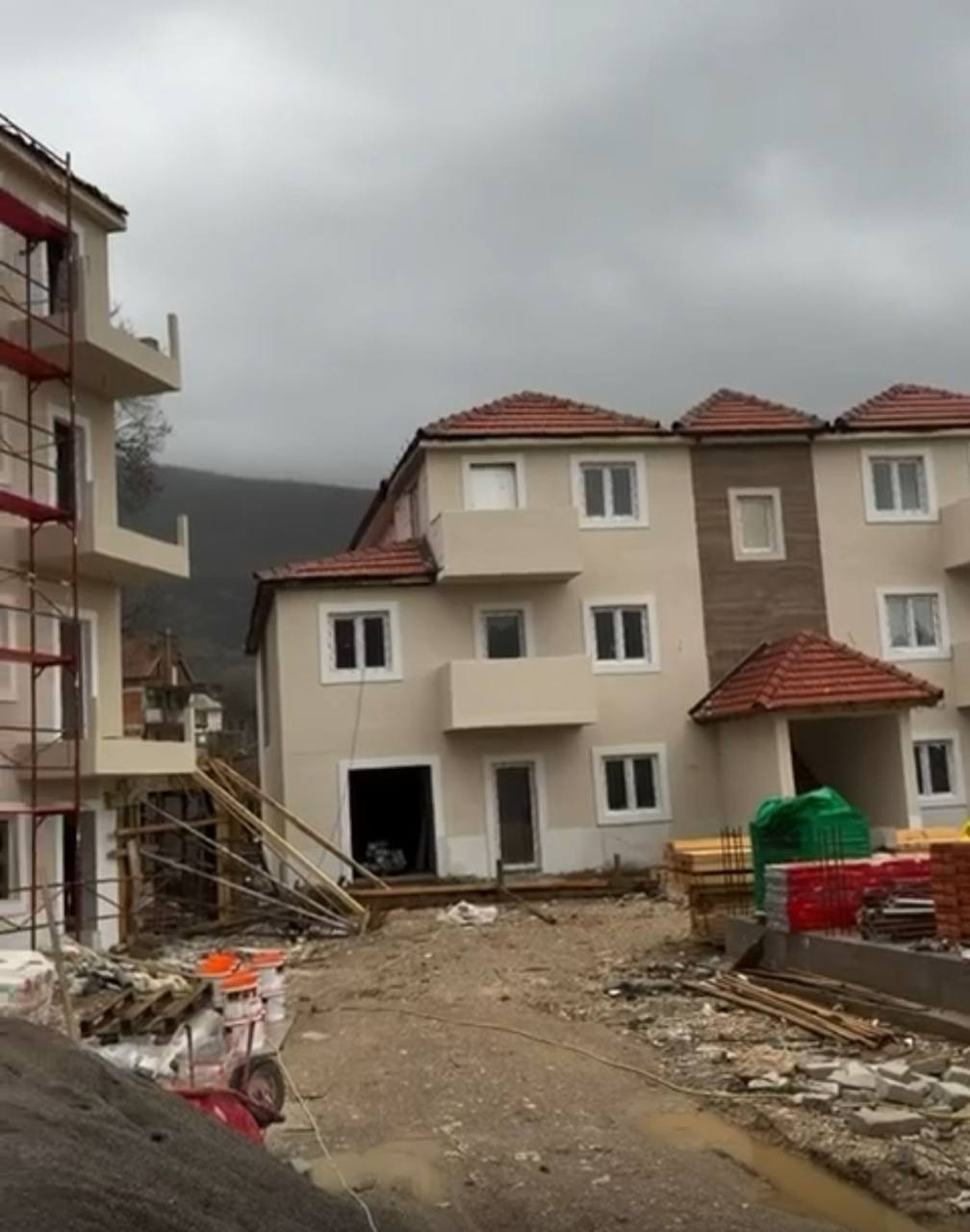 2BR Apartment in Newly Built House in Lastva Grbalska (Kotor)