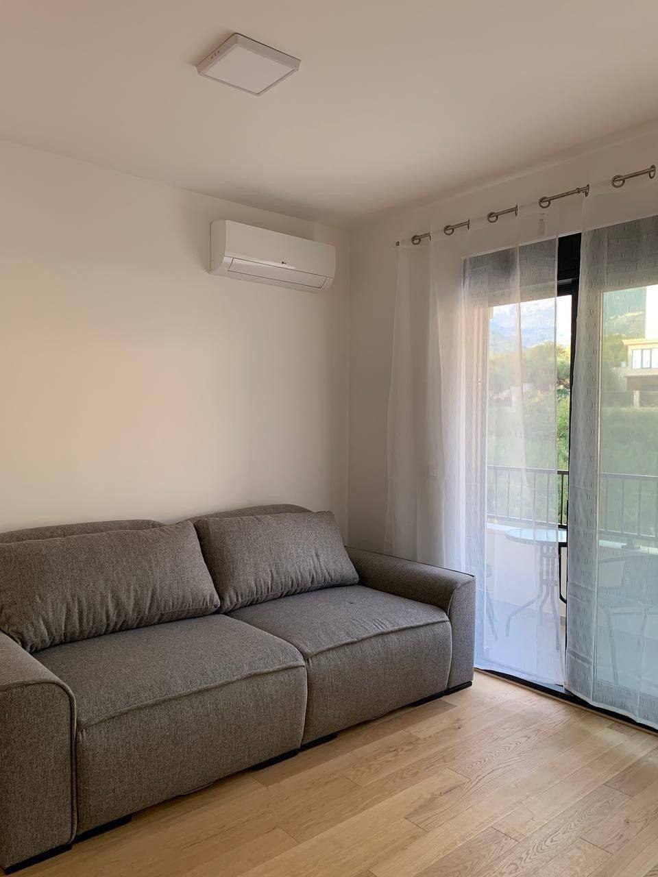 Modern Studio Apartment in Becici with Parking and Bosch Appliances 7