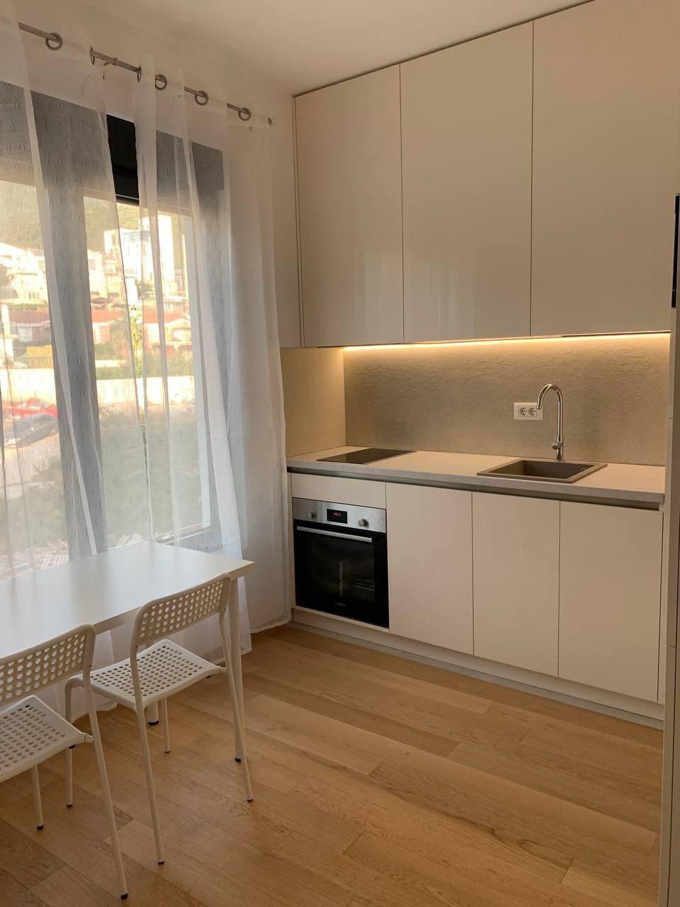 Modern Studio Apartment in Becici with Parking and Bosch Appliances 8