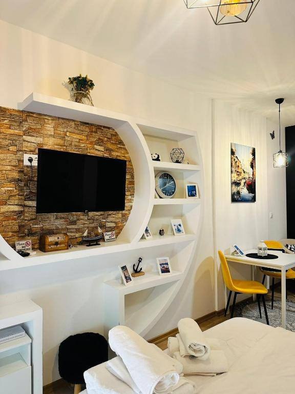 Studio in Old Bakery Complex, Budva 8