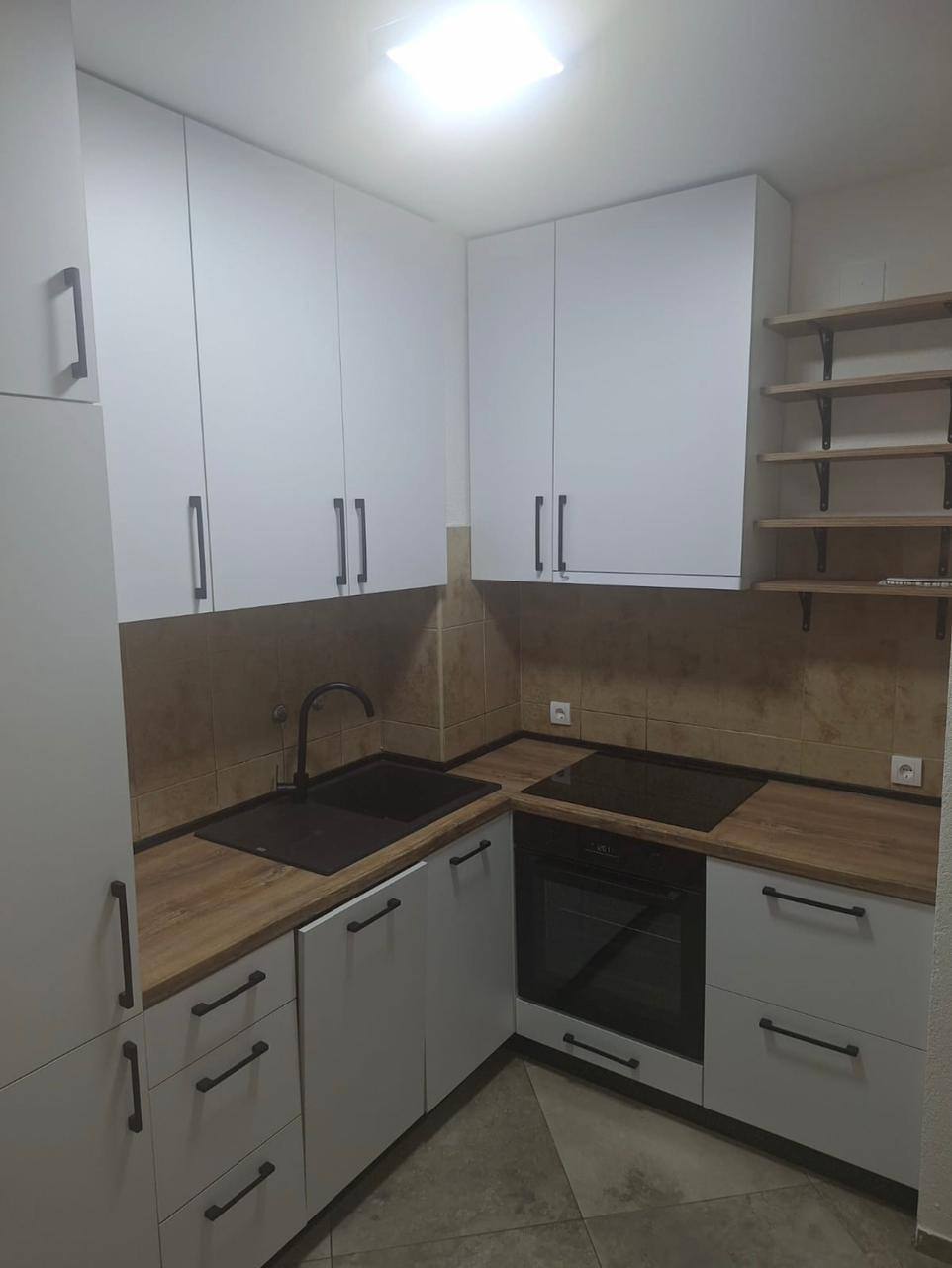 2 Bedroom Apartment in Tivat Center 10