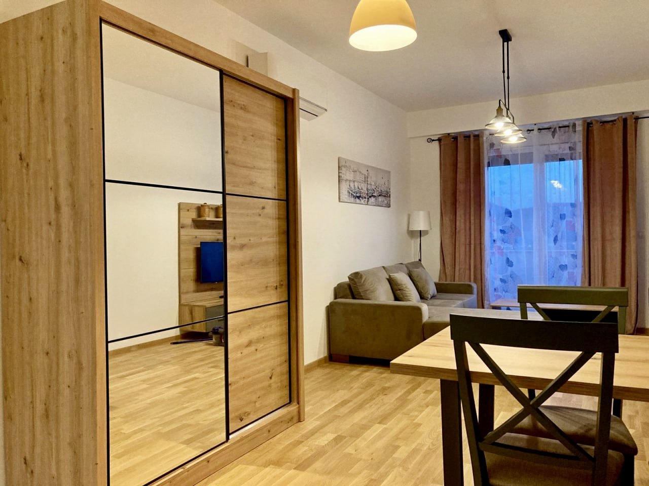 Premium Class Apartment with Sea and Mountain Views 2