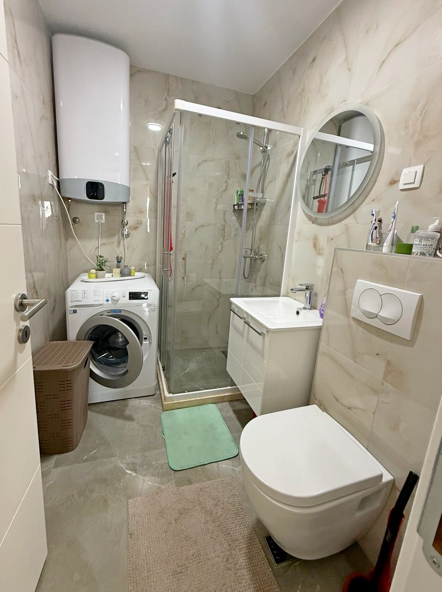 Luxurious 1BR Apartment in Bar Center, Montenegro 9