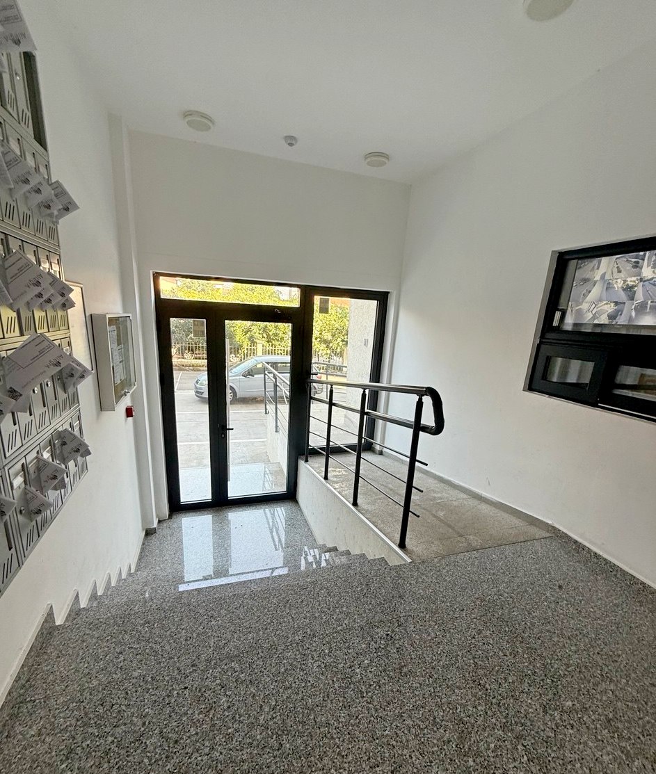 Luxurious 1BR Apartment in Bar Center, Montenegro 10