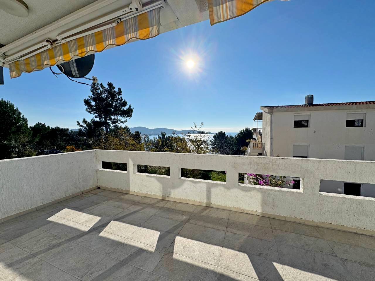 Legalized House with Sea View in Shushan, Bar