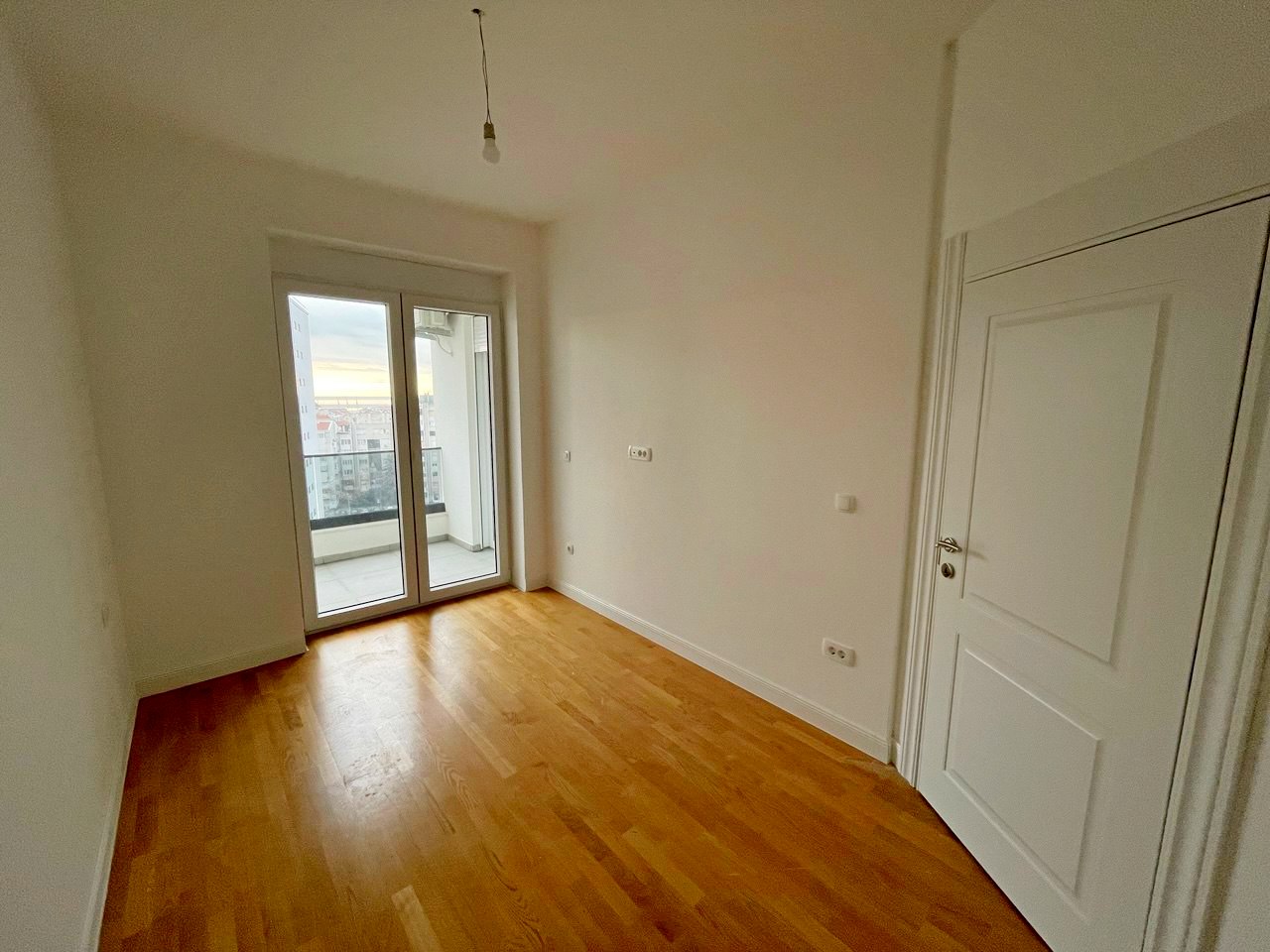 New Apartment with Sea View in Bar Center 2