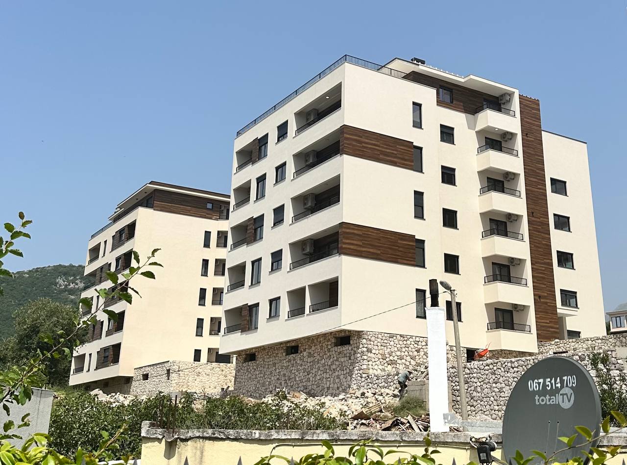 1 bedroom apartment in new complex, Becici