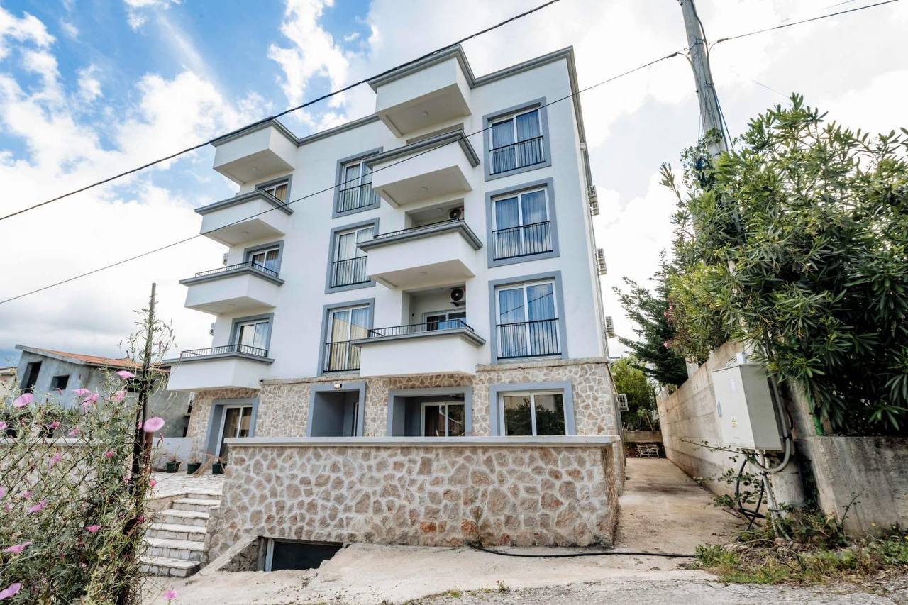 Modern Apartment Hotel in Utjeha
