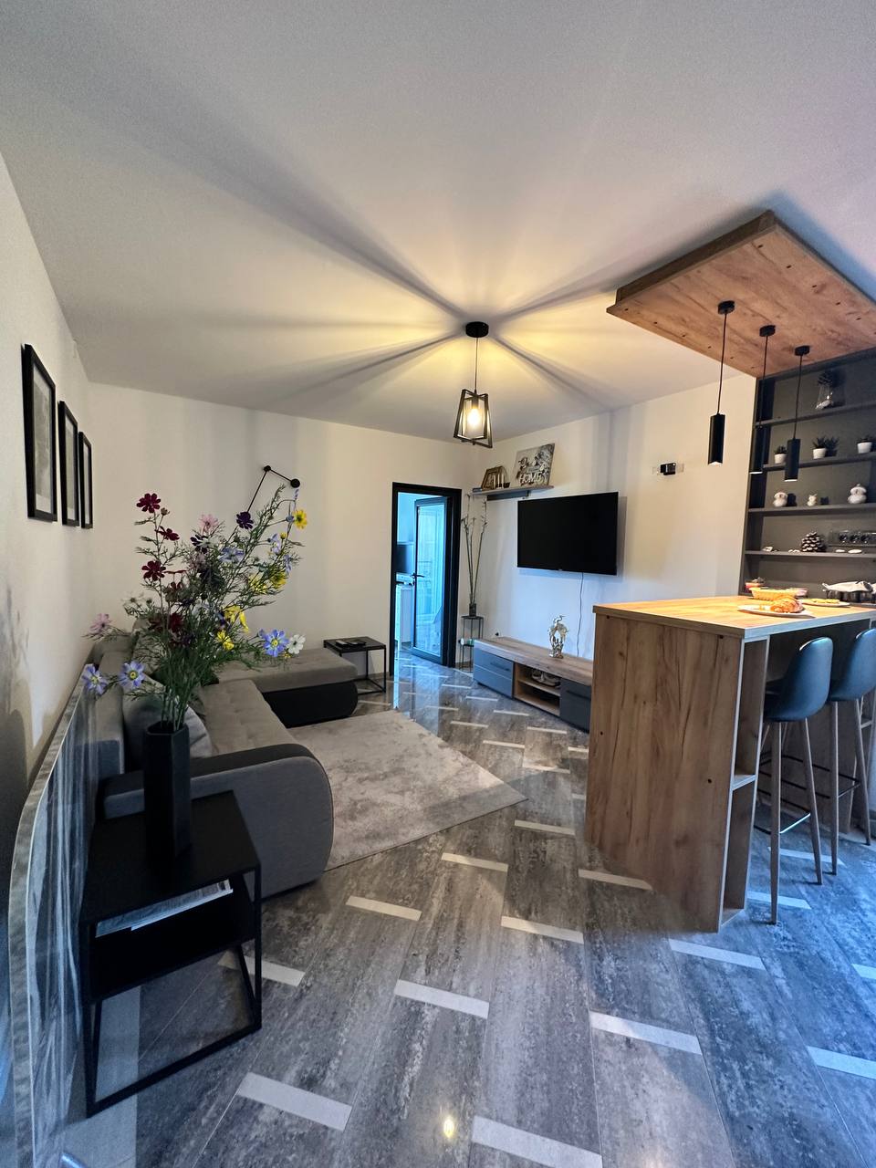 2 Bedroom Apartment with Sea View in Budva (Seoc) 2