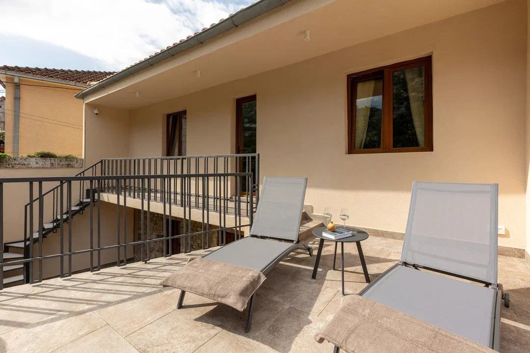 Fully Renovated Historic House in Kotor, Shkaljari 9