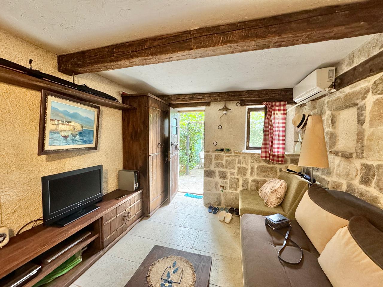 Studio Apartment in Budva 3