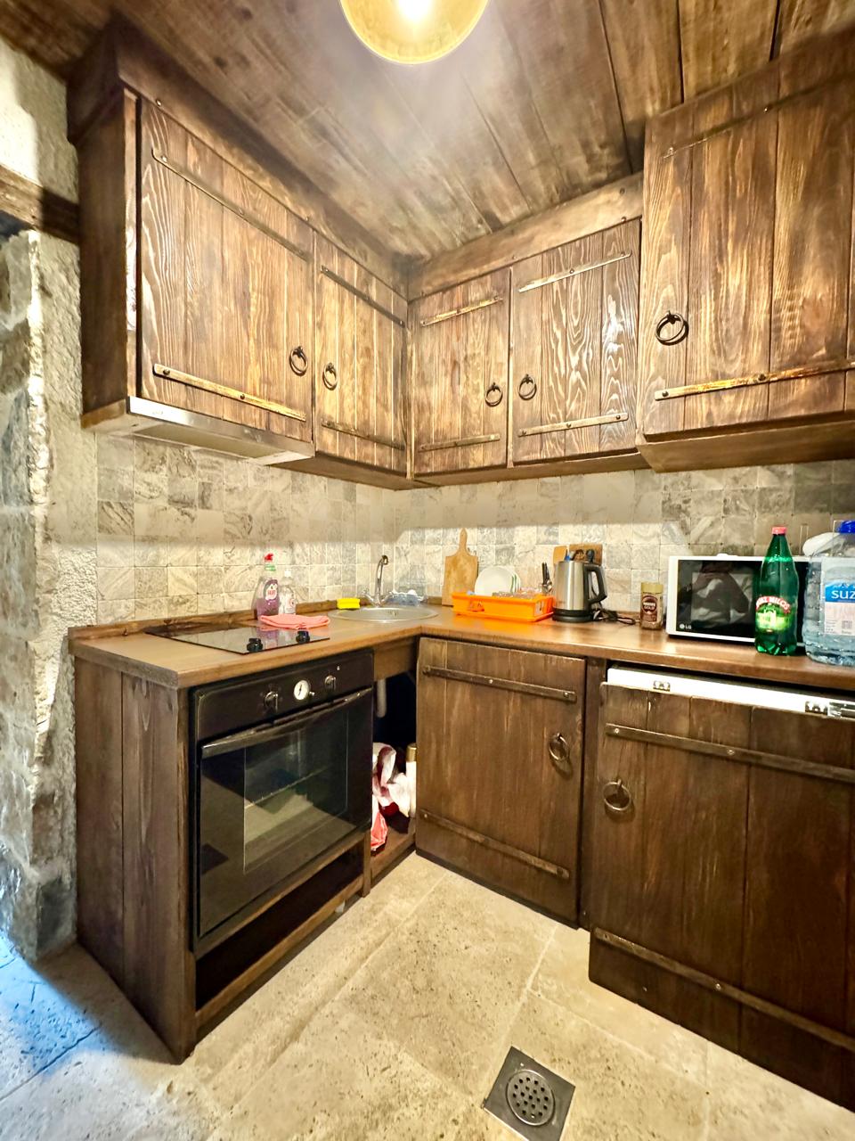 Studio Apartment in Budva 6