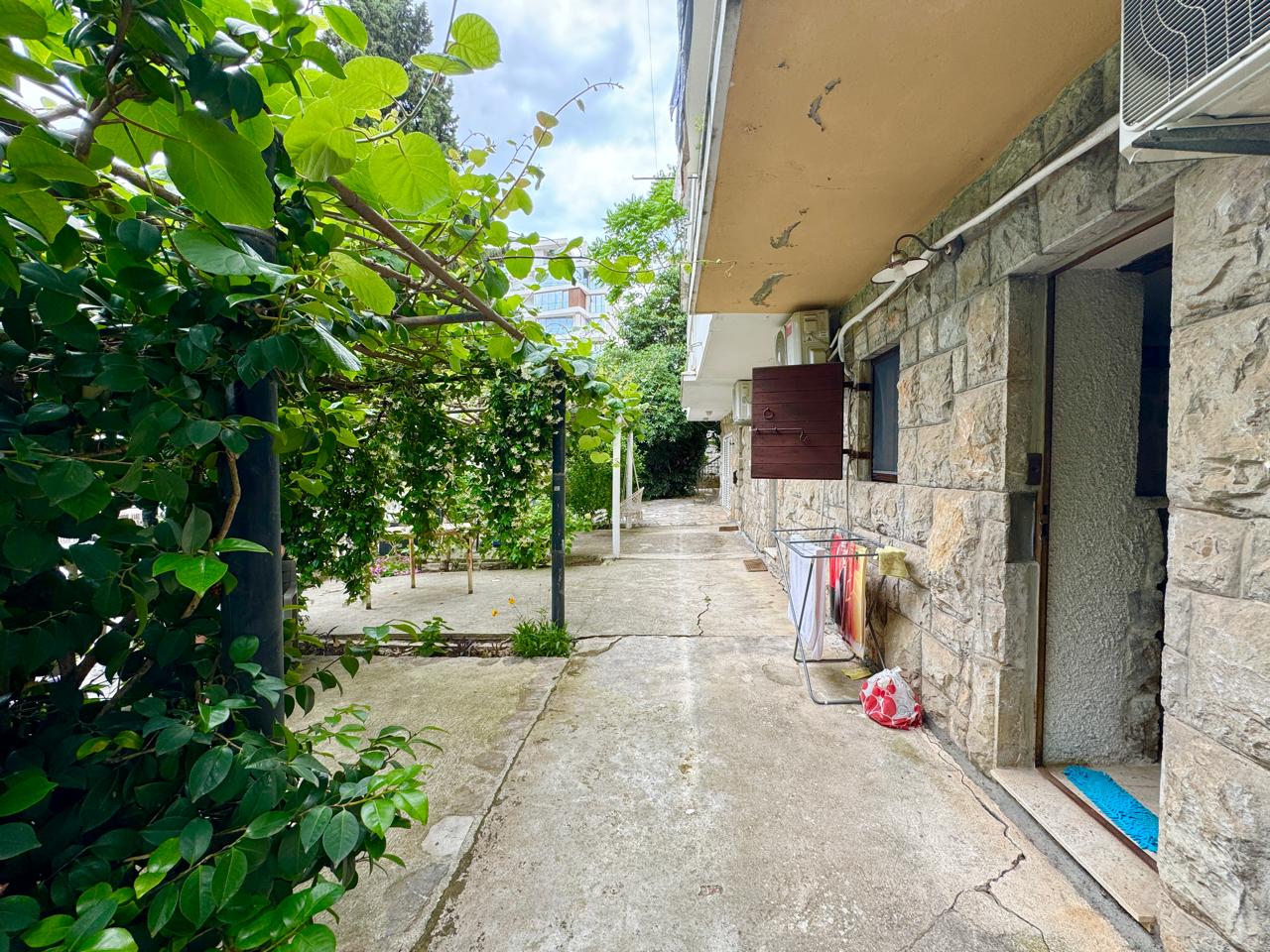 Studio Apartment in Budva 8
