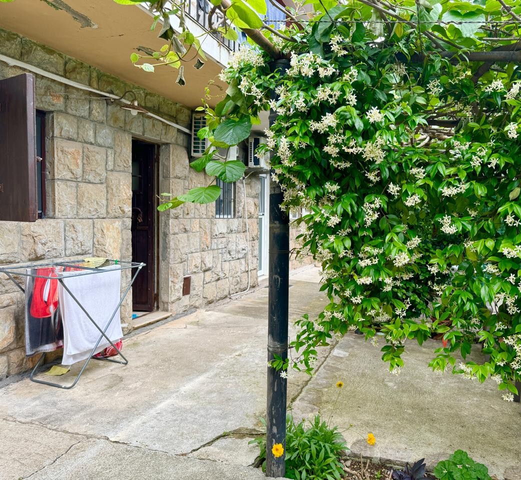 Studio Apartment in Budva 10