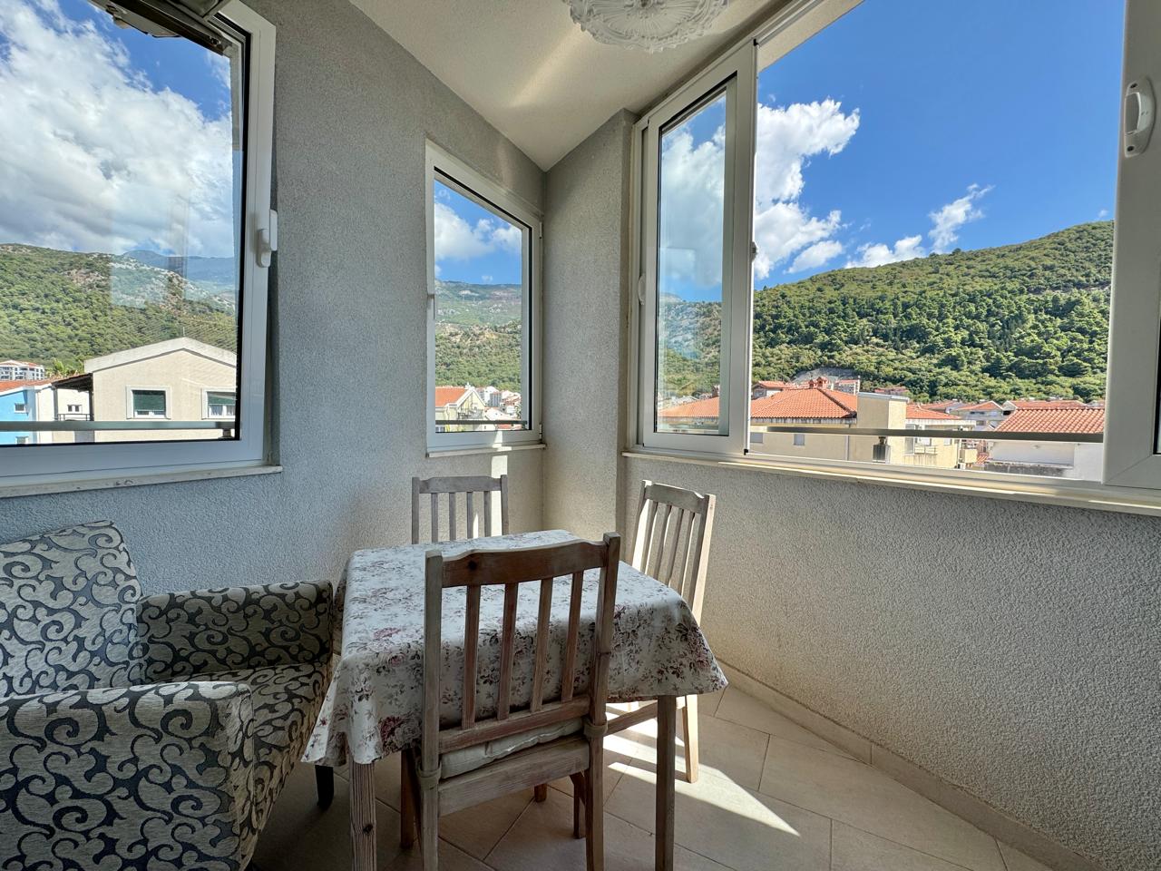One-Bedroom Apartment in Veli Vinogradi, Budva 8