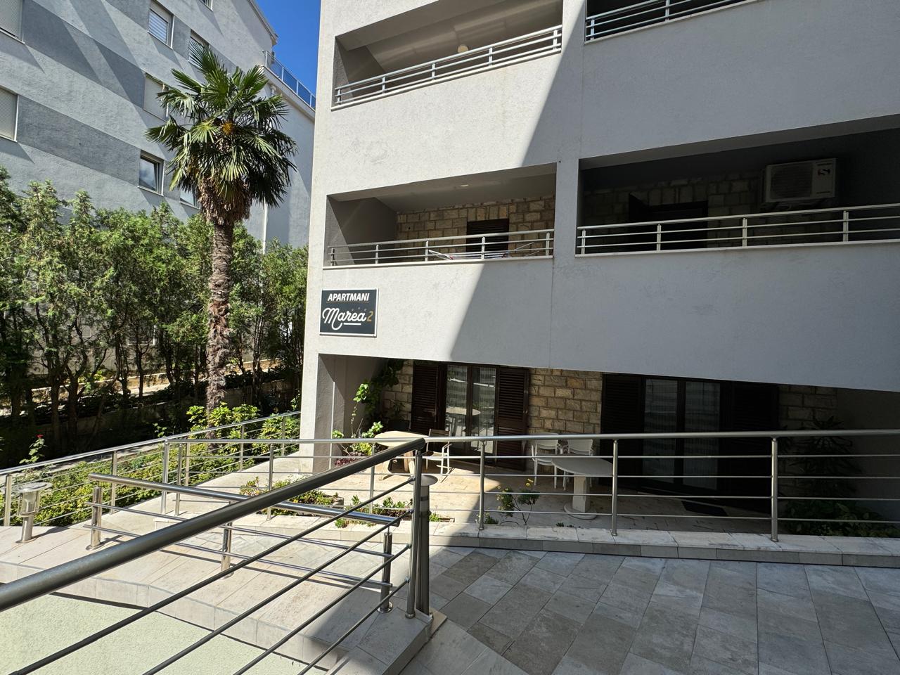 One-Bedroom Apartment in Veli Vinogradi, Budva 12