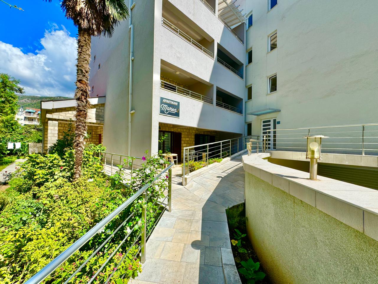 One-Bedroom Apartment in Veli Vinogradi, Budva