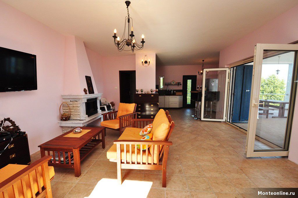 Wonderful Villa with Sea Views in Baošići 6