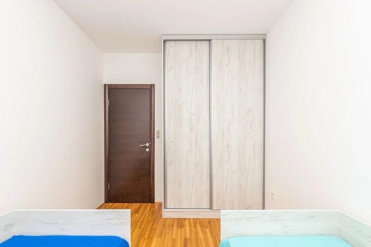 Two-Bedroom Apartment with Sea View in Podmaine District 11