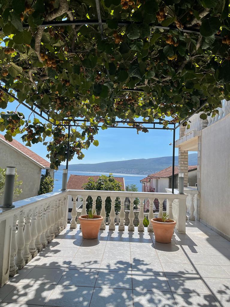 BAOŠIĆI VILLA 5
