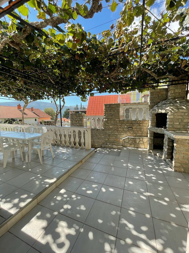 BAOŠIĆI VILLA 11