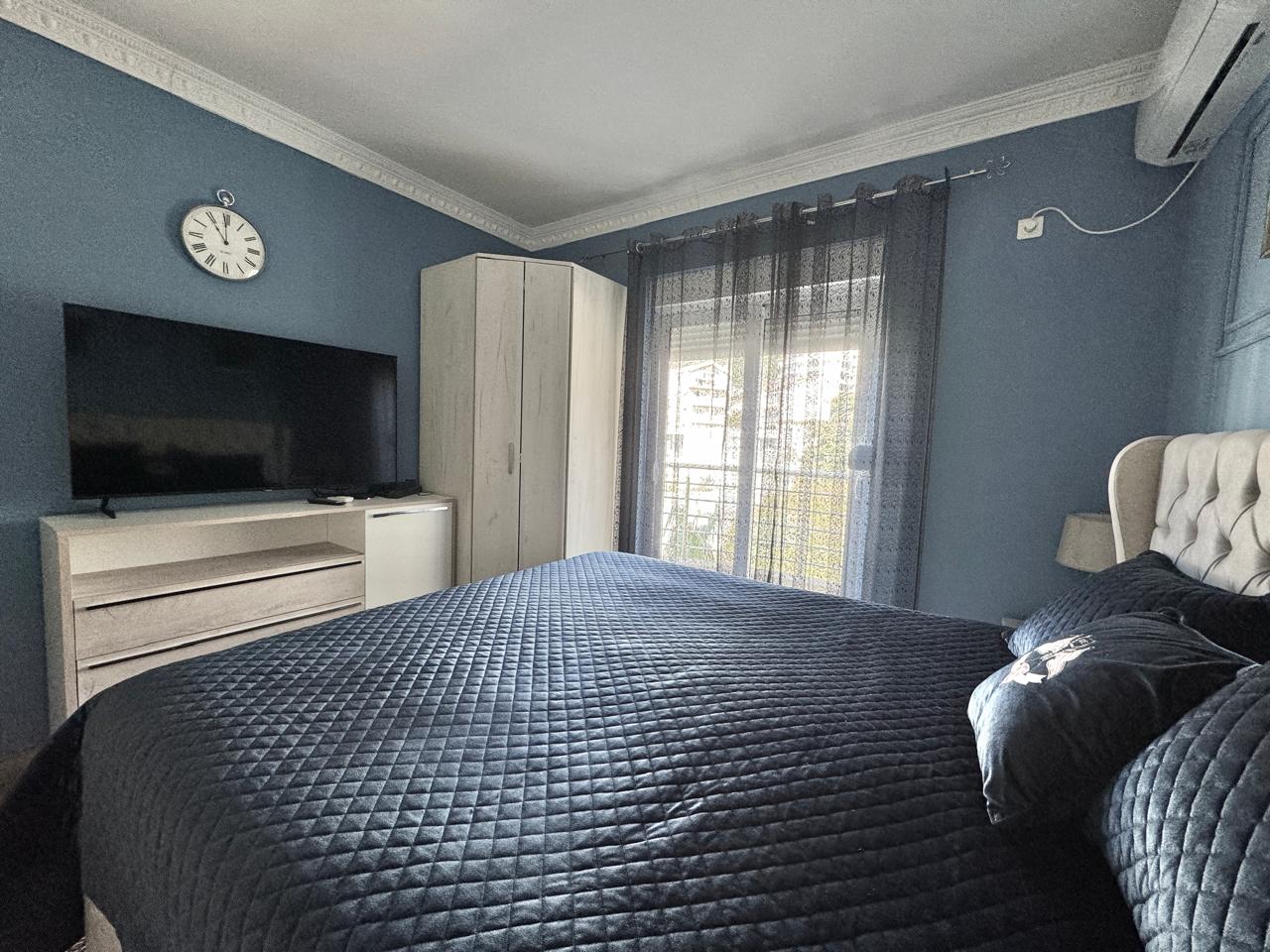 Modern One-Bedroom Apartment with Sea View in Budva 10