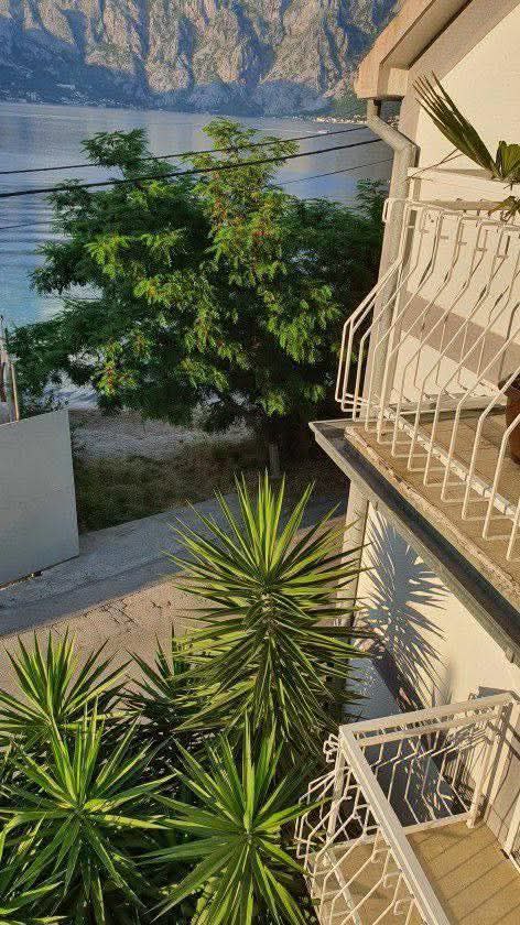 House in Stoliv with Stunning Bay Views 5