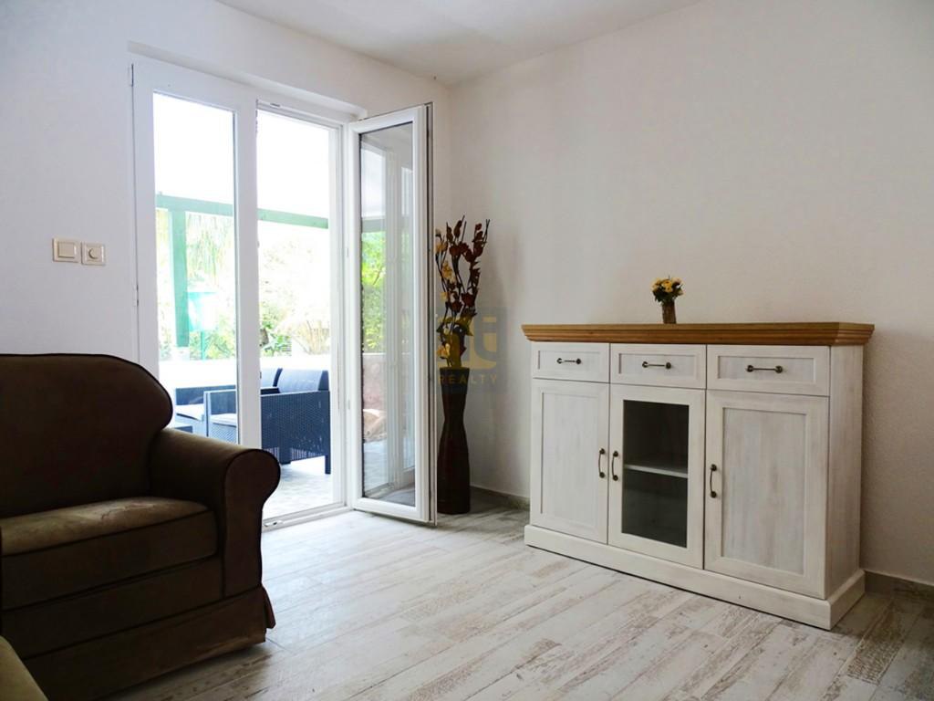 Cozy House in Orahovac with Stunning Views 4