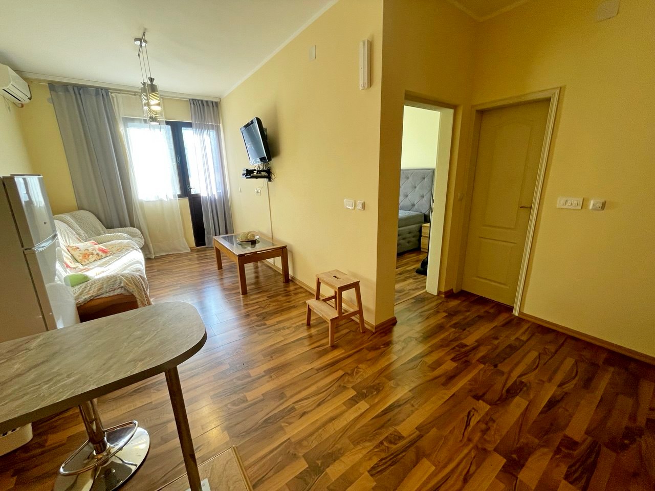 Apartment with Sea View in Sutomore 4