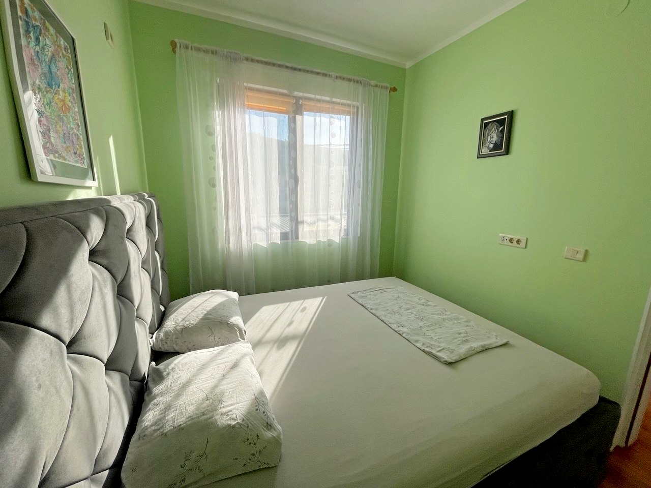 Apartment in Sutomore City Center with Sea View 2