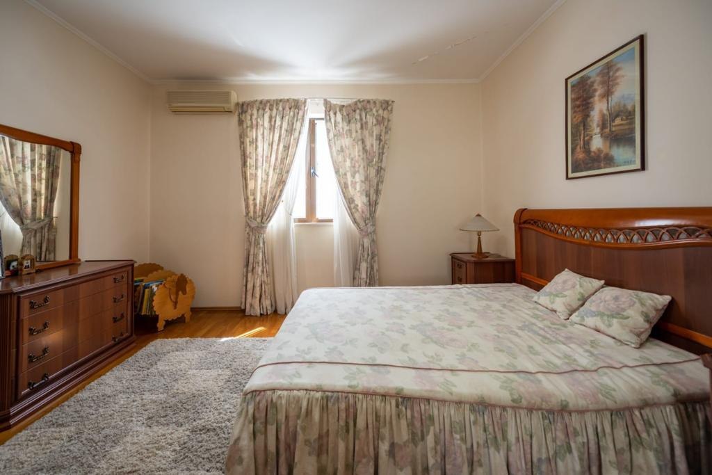 Spacious House with Sea View in Shkaljari, Kotor 5