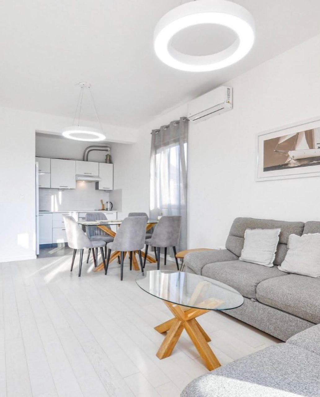 2 Bedroom Apartment near Waikiki Beach 4