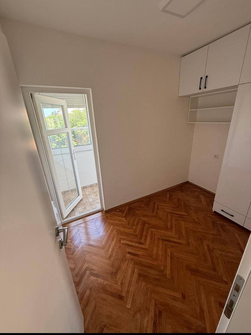2 Bedroom Apartment in Tivat Center 3