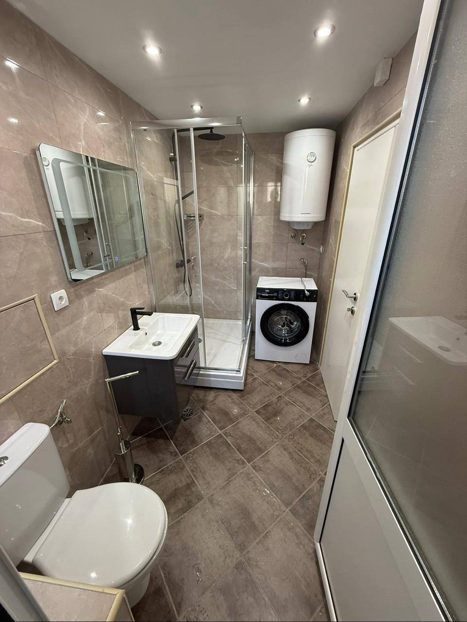 2 Bedroom Apartment in Tivat Center 9