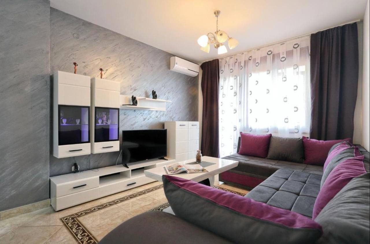 Sale Property in Walking Distance to the Beach in Becici 3