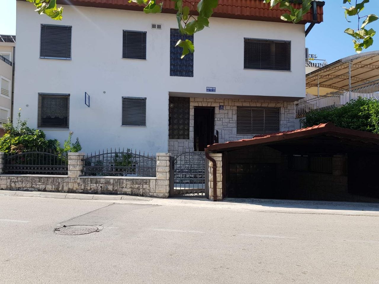 Guest House in Tivat Kalimanj 7