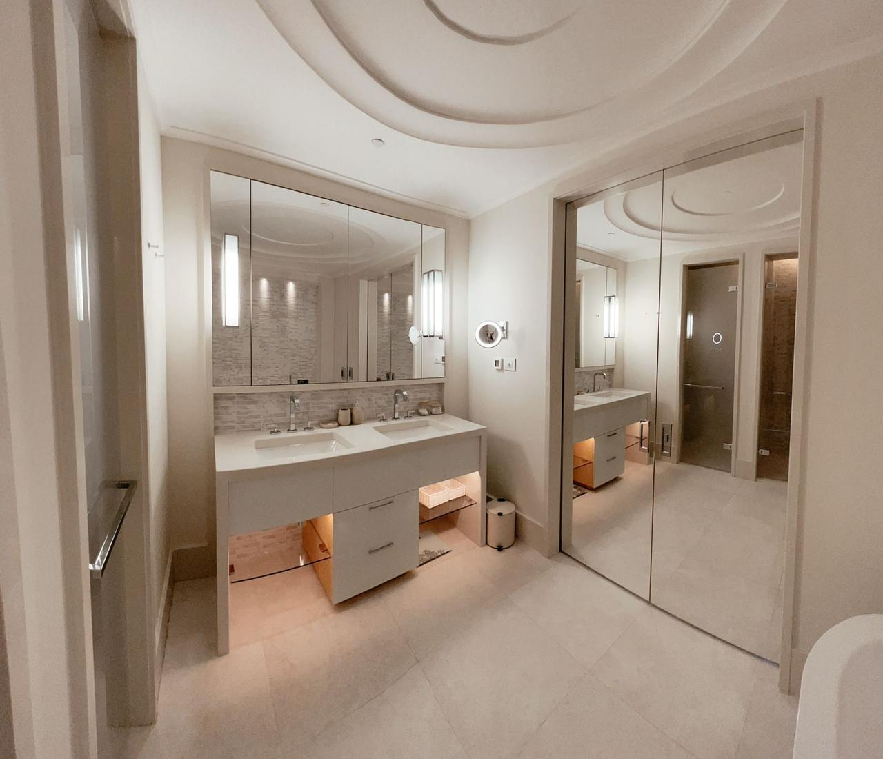 Premium-Class Apartment in Hotel Regent, Building Bay, Tivat 3