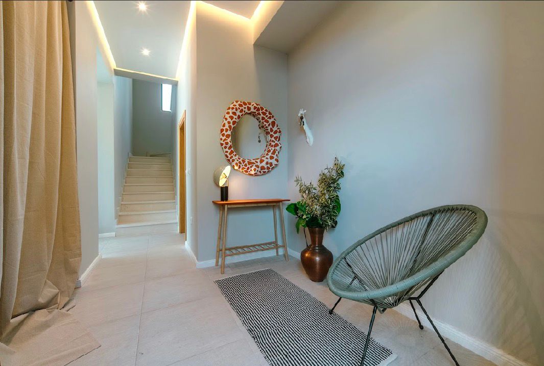 Luxury Villa with Sea View in Krashichi 6
