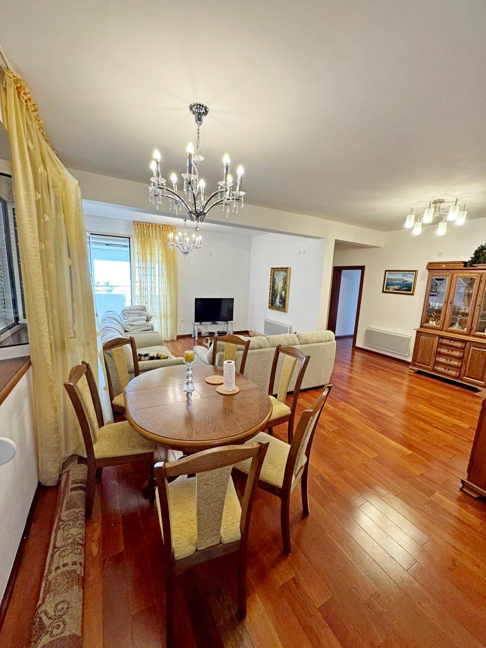 Large 2-Bedroom Apartment in Bar Center