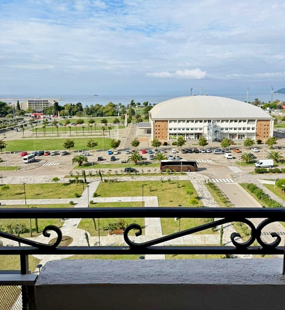 Large 2-Bedroom Apartment in Bar Center 3