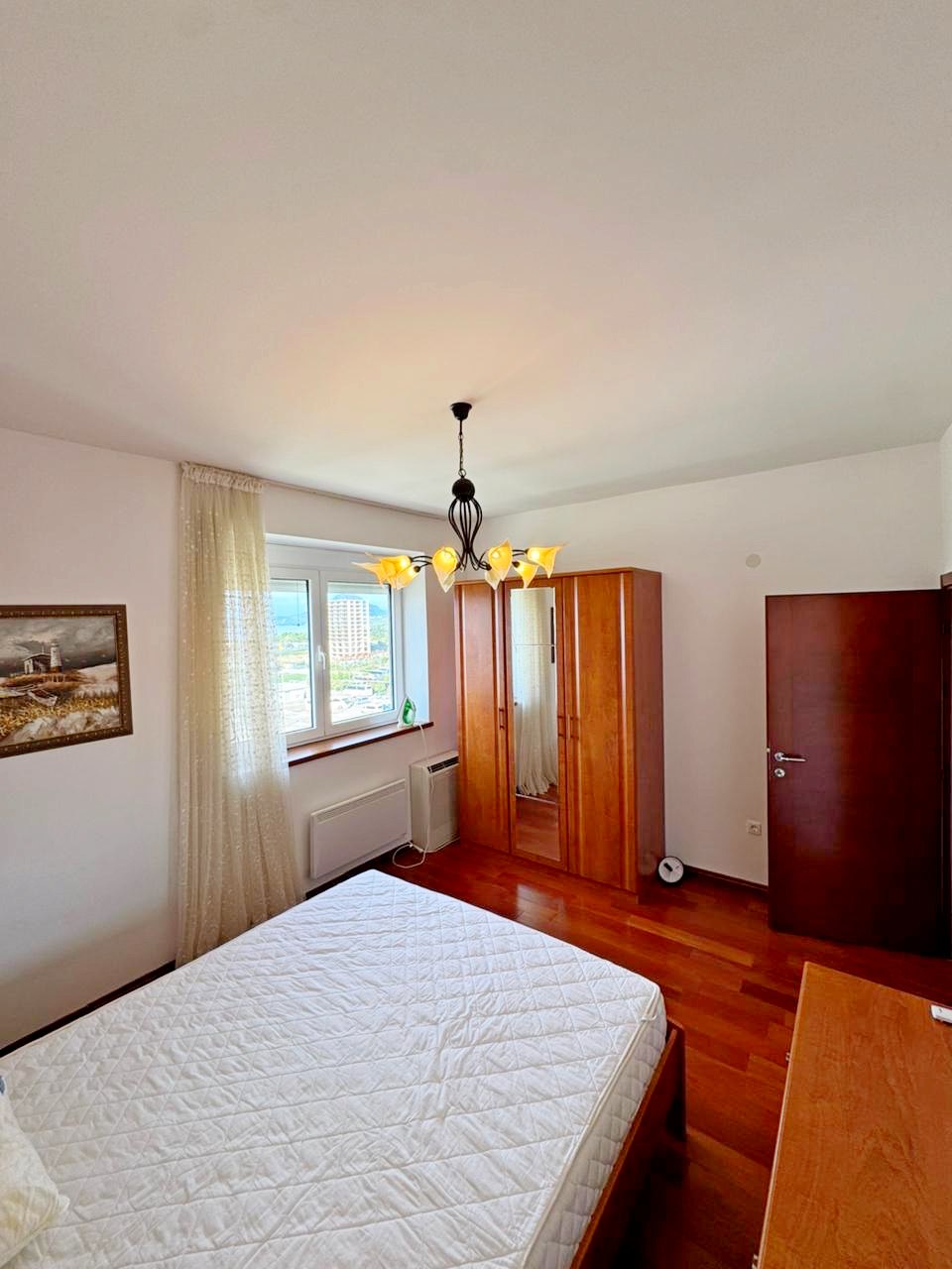 Large 2-Bedroom Apartment in Bar Center 5