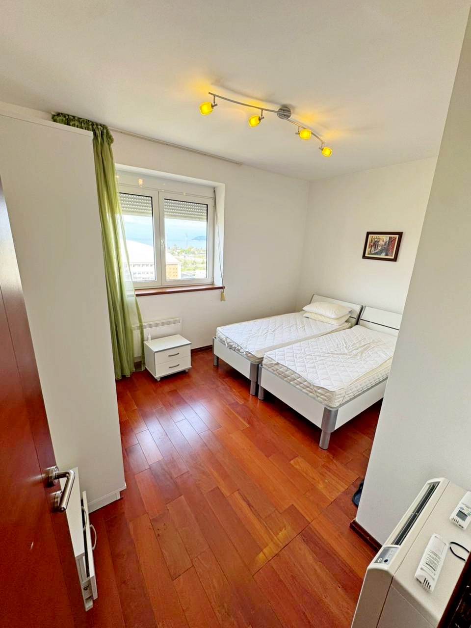 Large 2-Bedroom Apartment in Bar Center 7