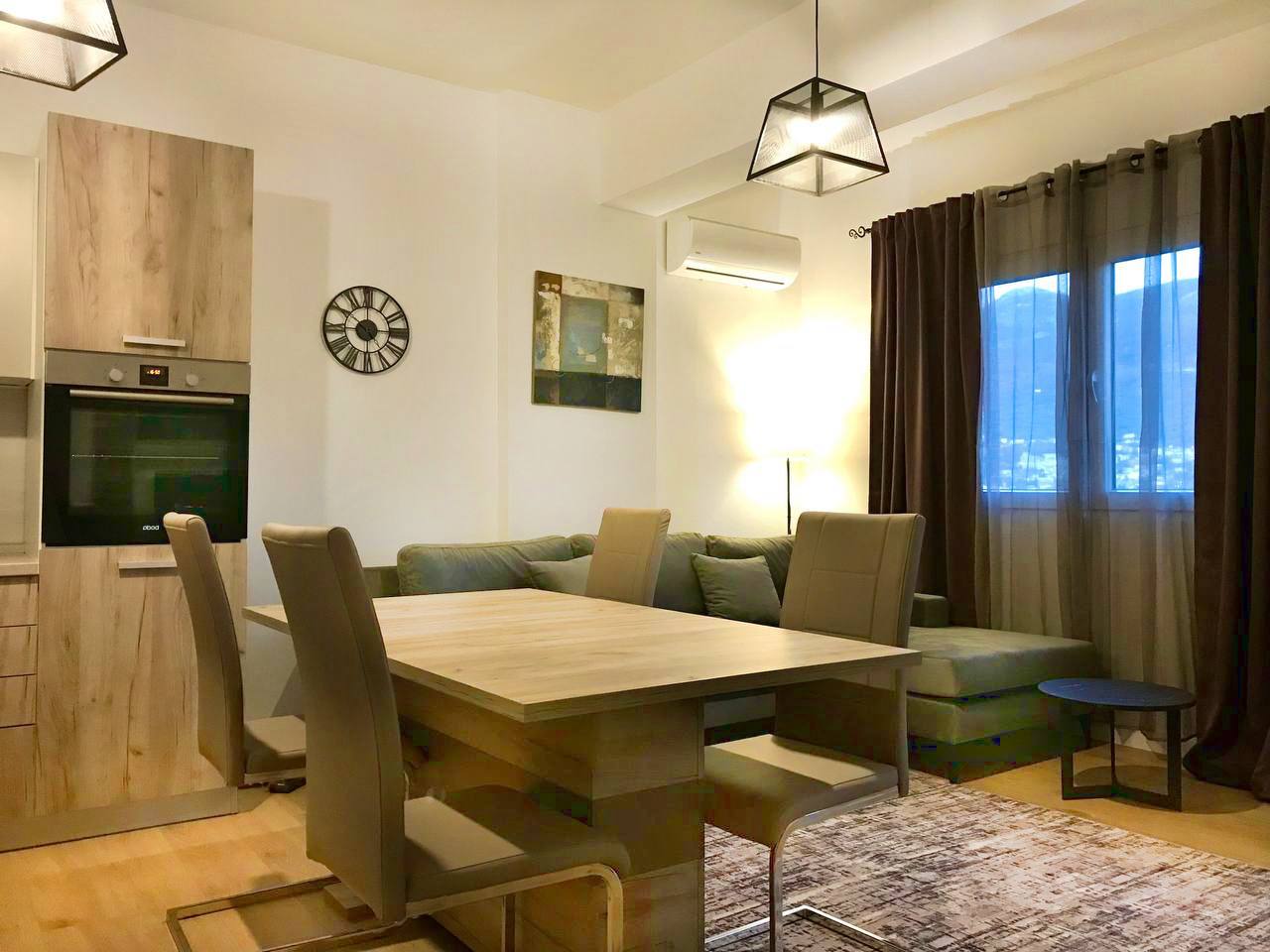 Premium Class Apartment with Sea and Mountain Views 2