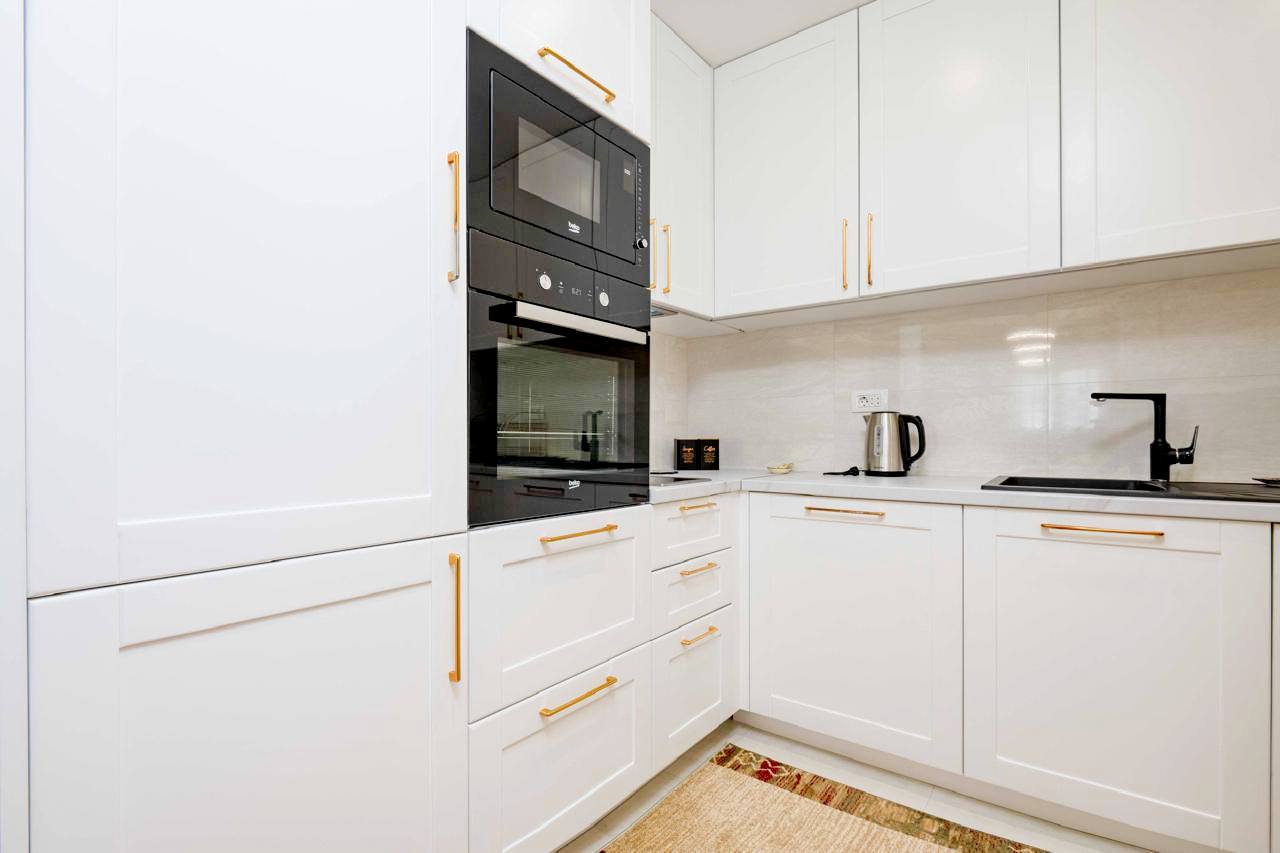 Luxury 1-Bedroom Apartment in the Center of Bar 7