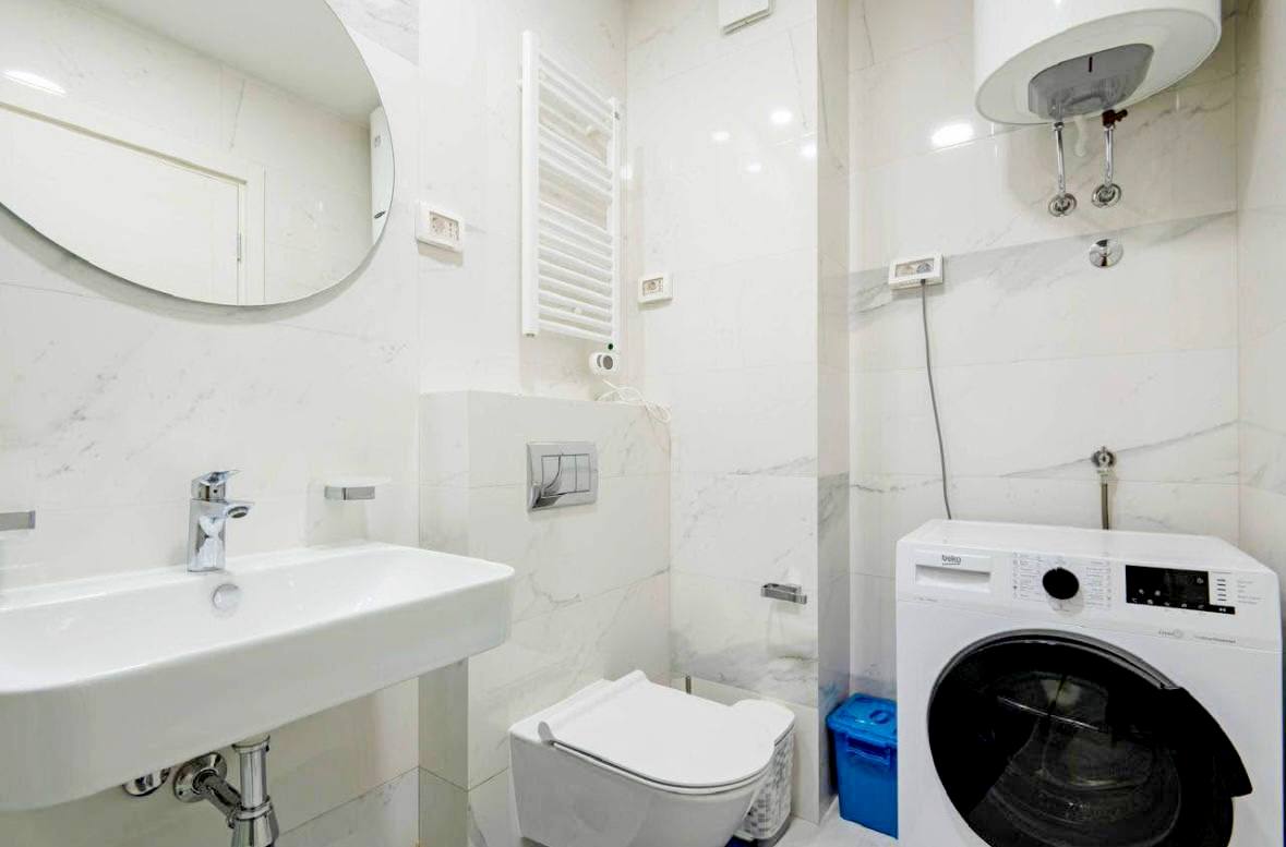 Luxury 1-Bedroom Apartment in the Center of Bar 9