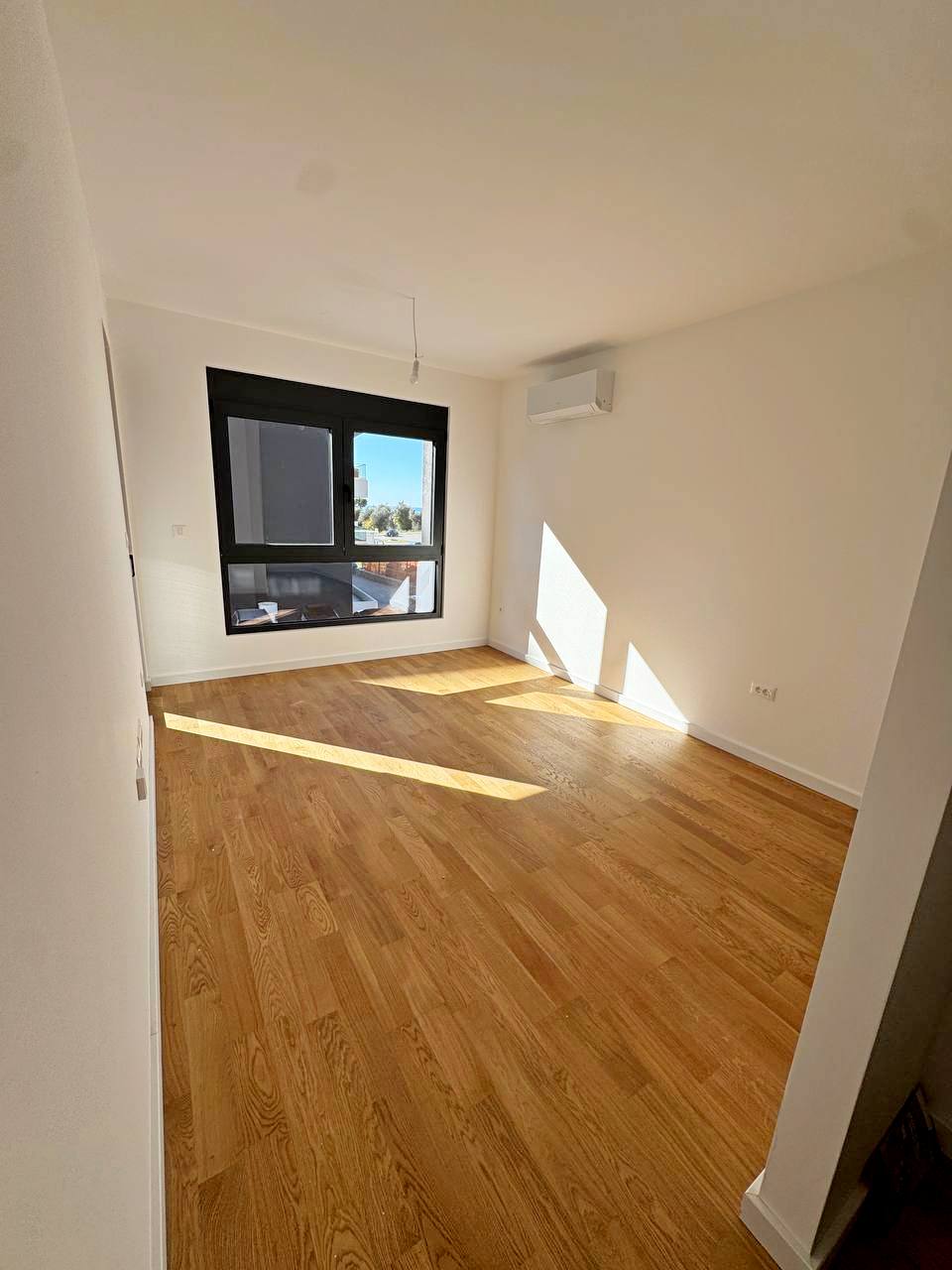 1-bedroom apartment with sea view in Novi Bar 3