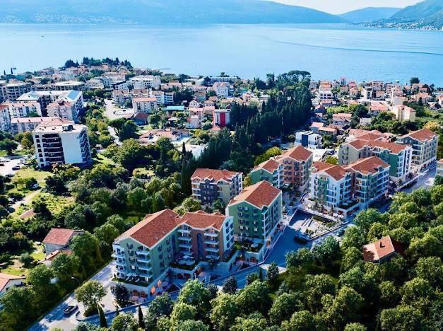 Residential Complex in Donja Lastva with Sea View 4