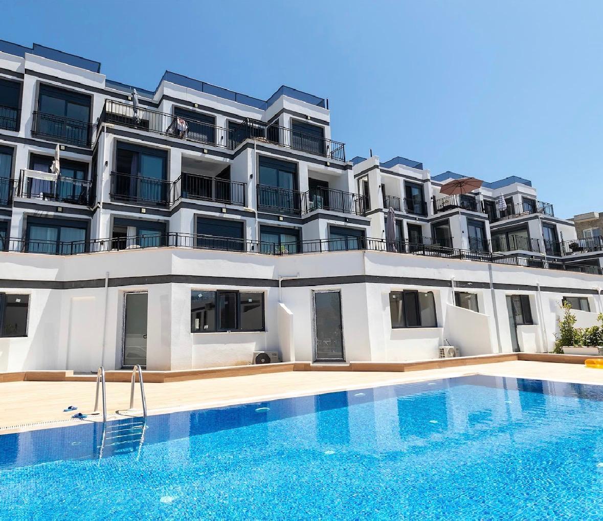 Tivat Kava Apartment with 2 Bedrooms and Sea View