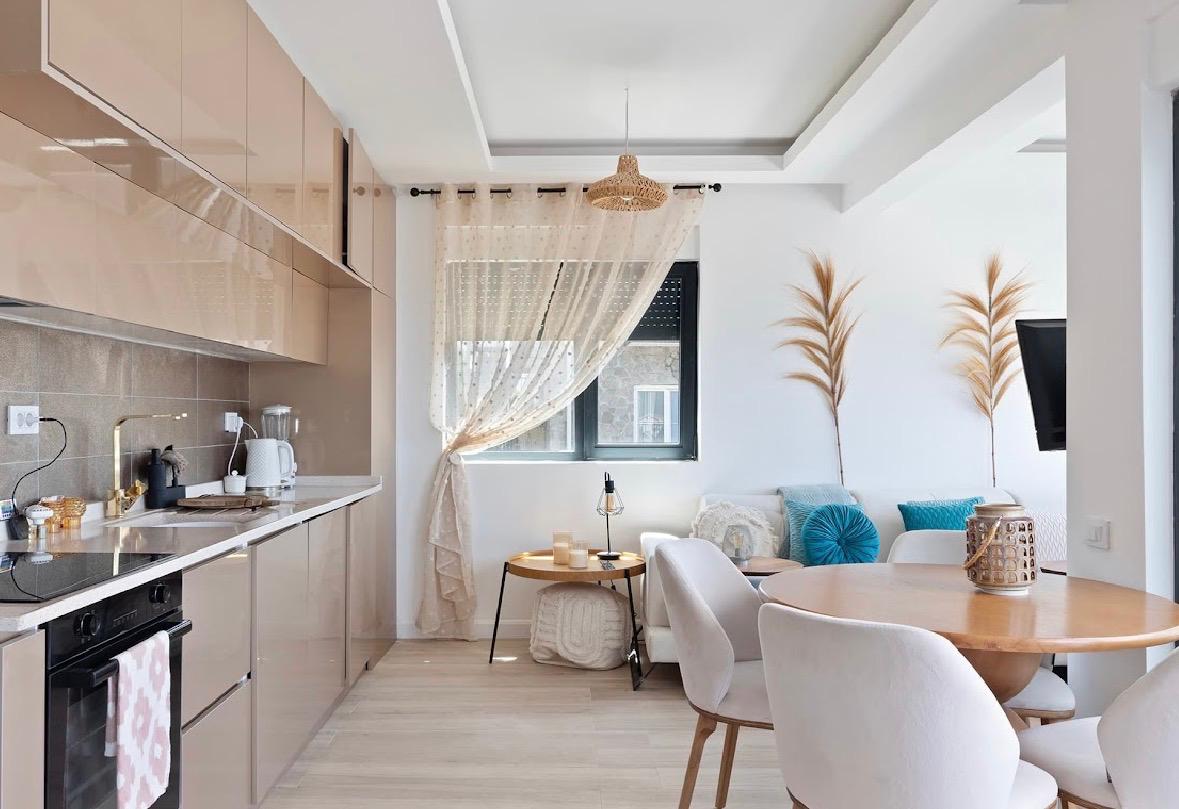 Tivat Kava Apartment with 2 Bedrooms and Sea View 3