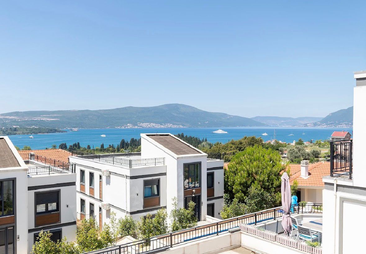 Tivat Kava Apartment with Panoramic Sea View
